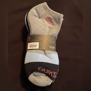 NWT Quicksilver Low Cut Socks NEW 5 Pair Men 6-12 Black w Multicolor Logo Surf